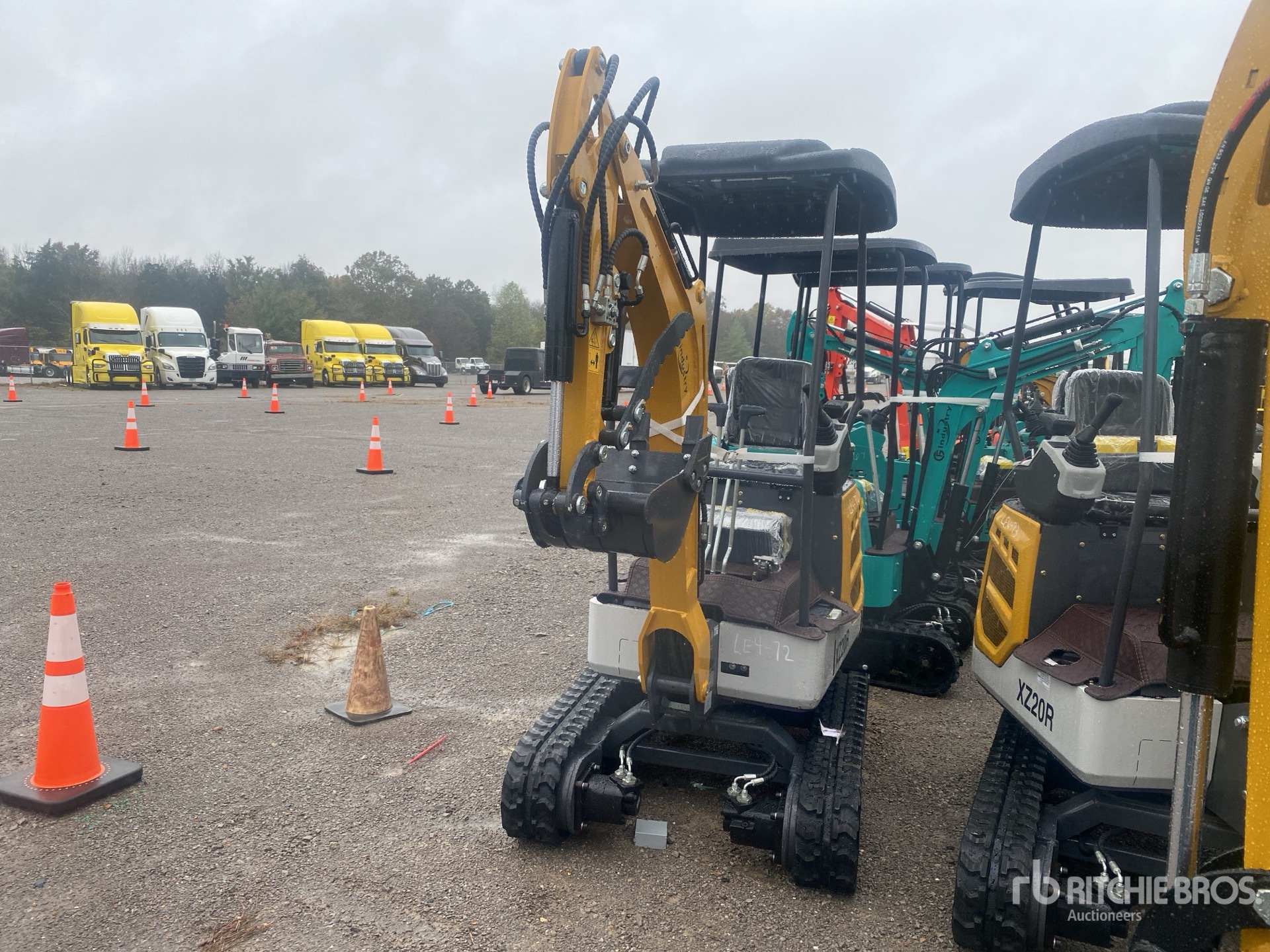 General Appearance with Picture, Left Front Corner