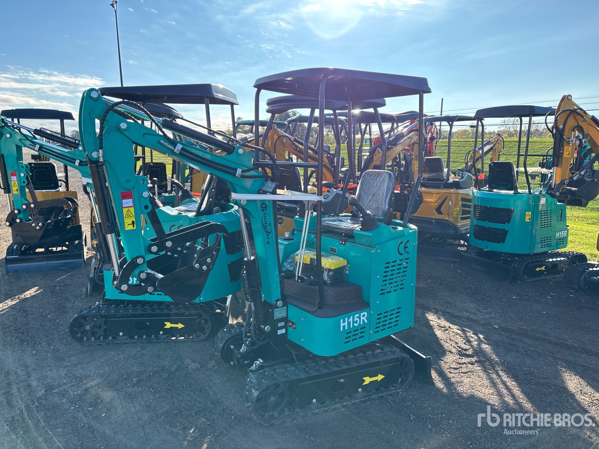 General Appearance with Picture, Left Front Corner