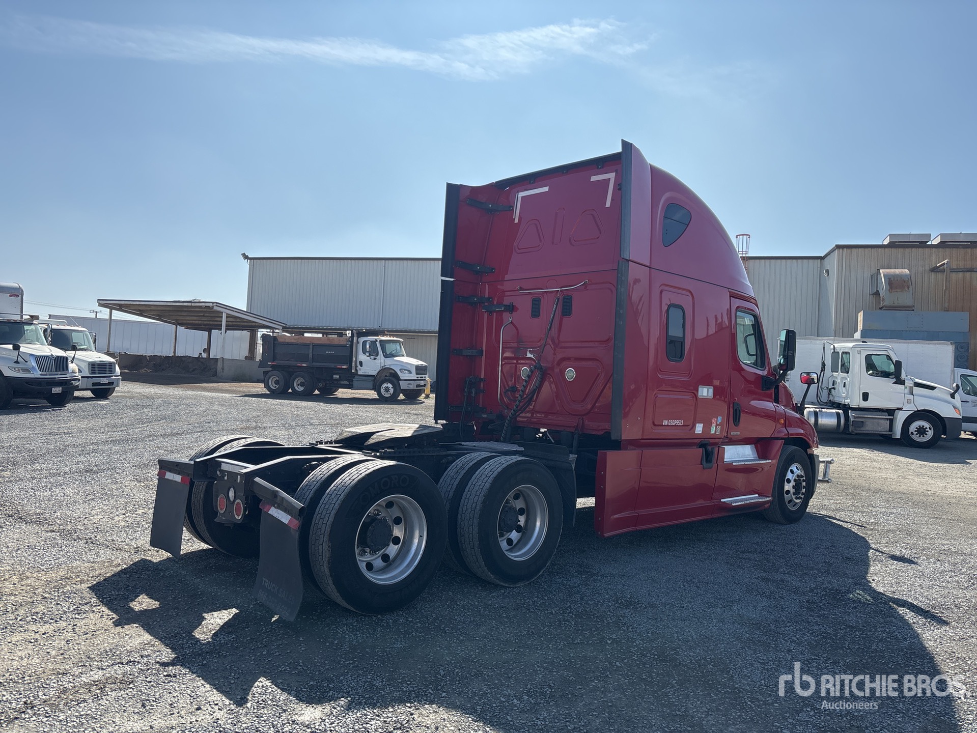 Aspect général with Image, coin arrière droit