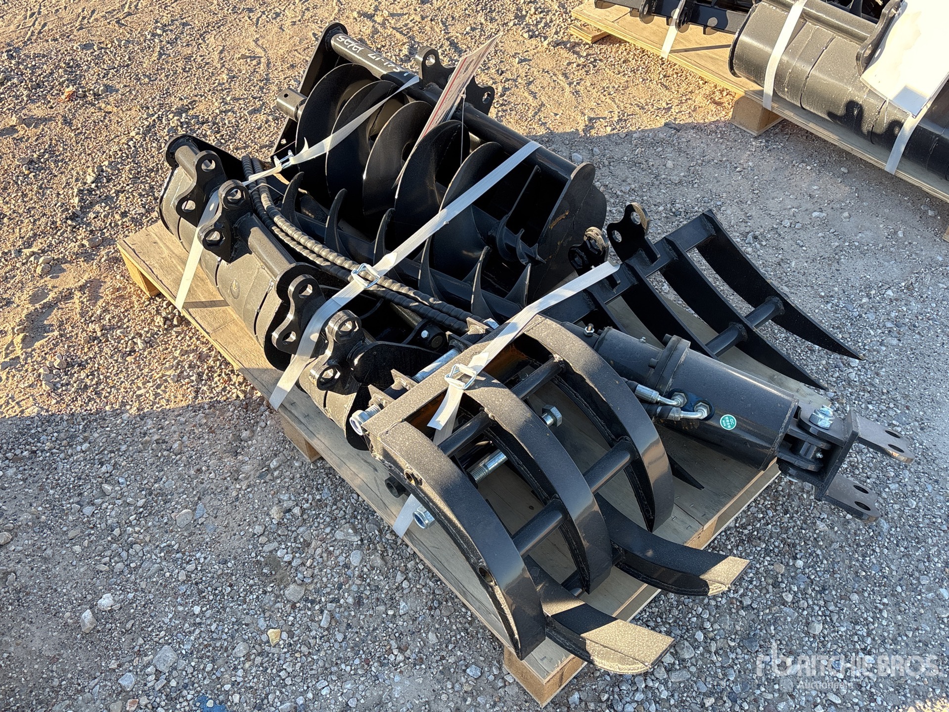 Aspect général with Image, coin arrière droit