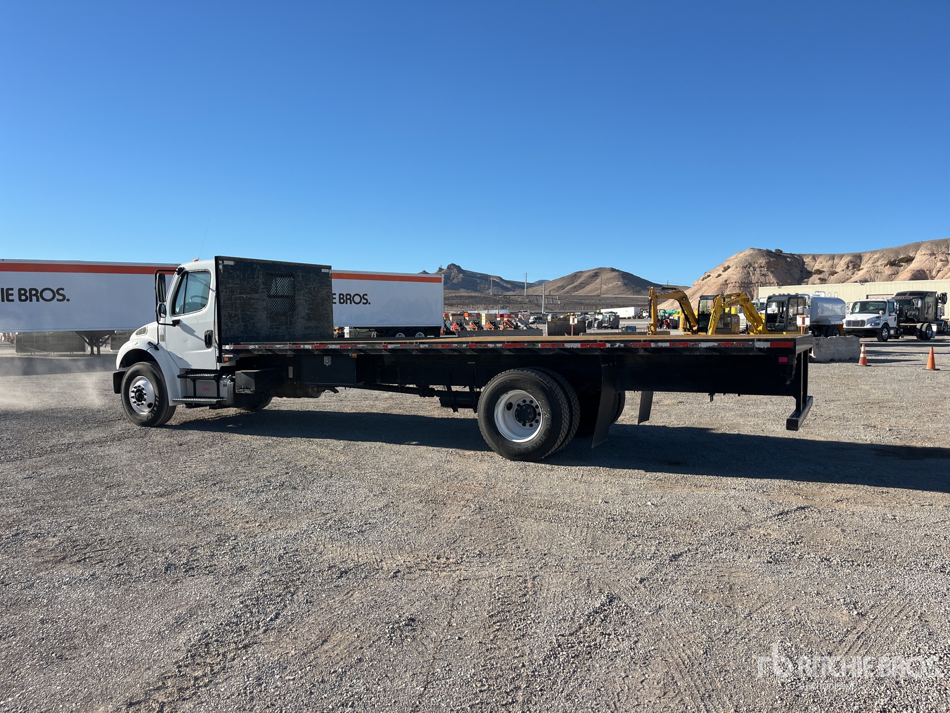 Aspect général with Image, coin arrière gauche