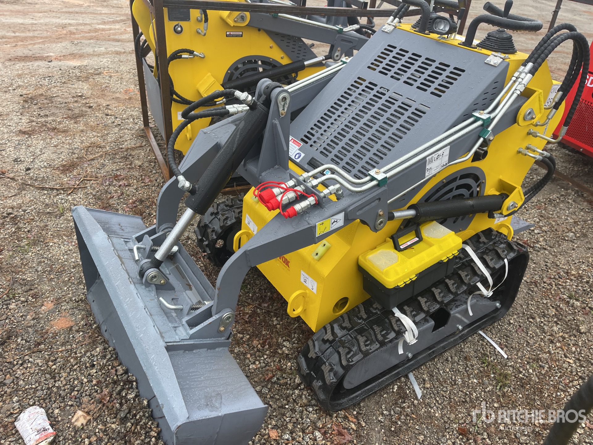 General Appearance with Featured Photo