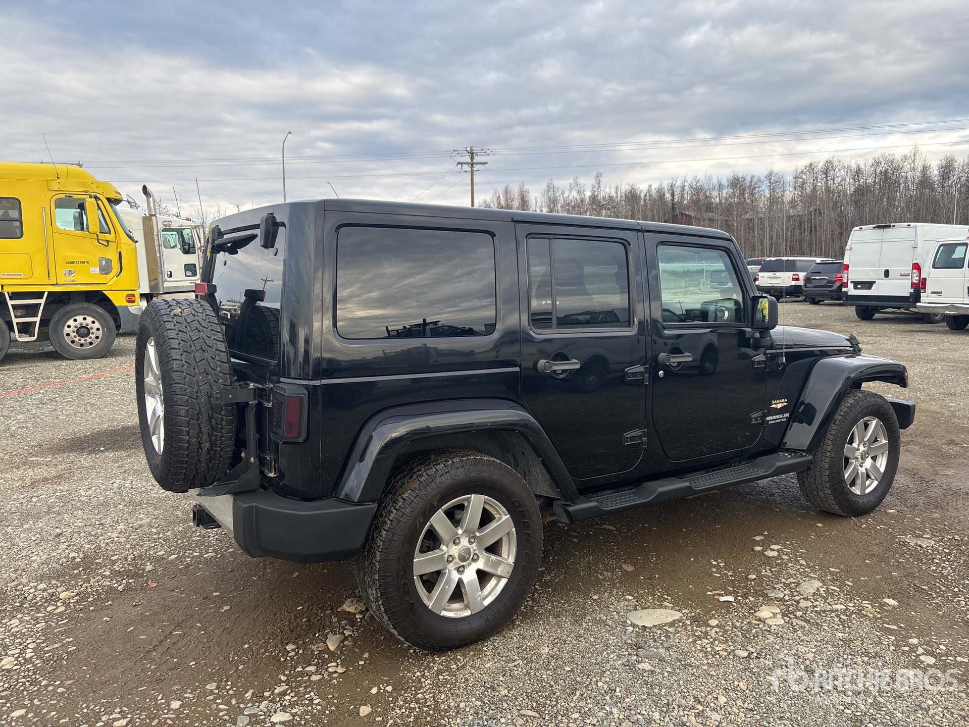 General Appearance with Picture, Right Rear Corner