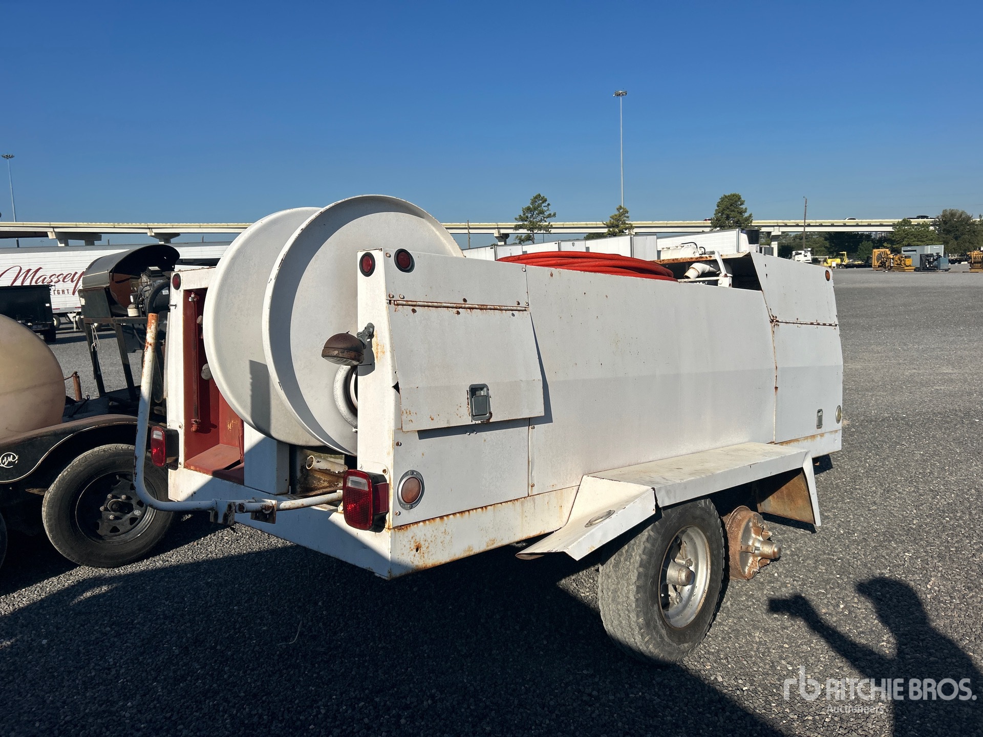 General Appearance with Imagen: esquina trasera derecha