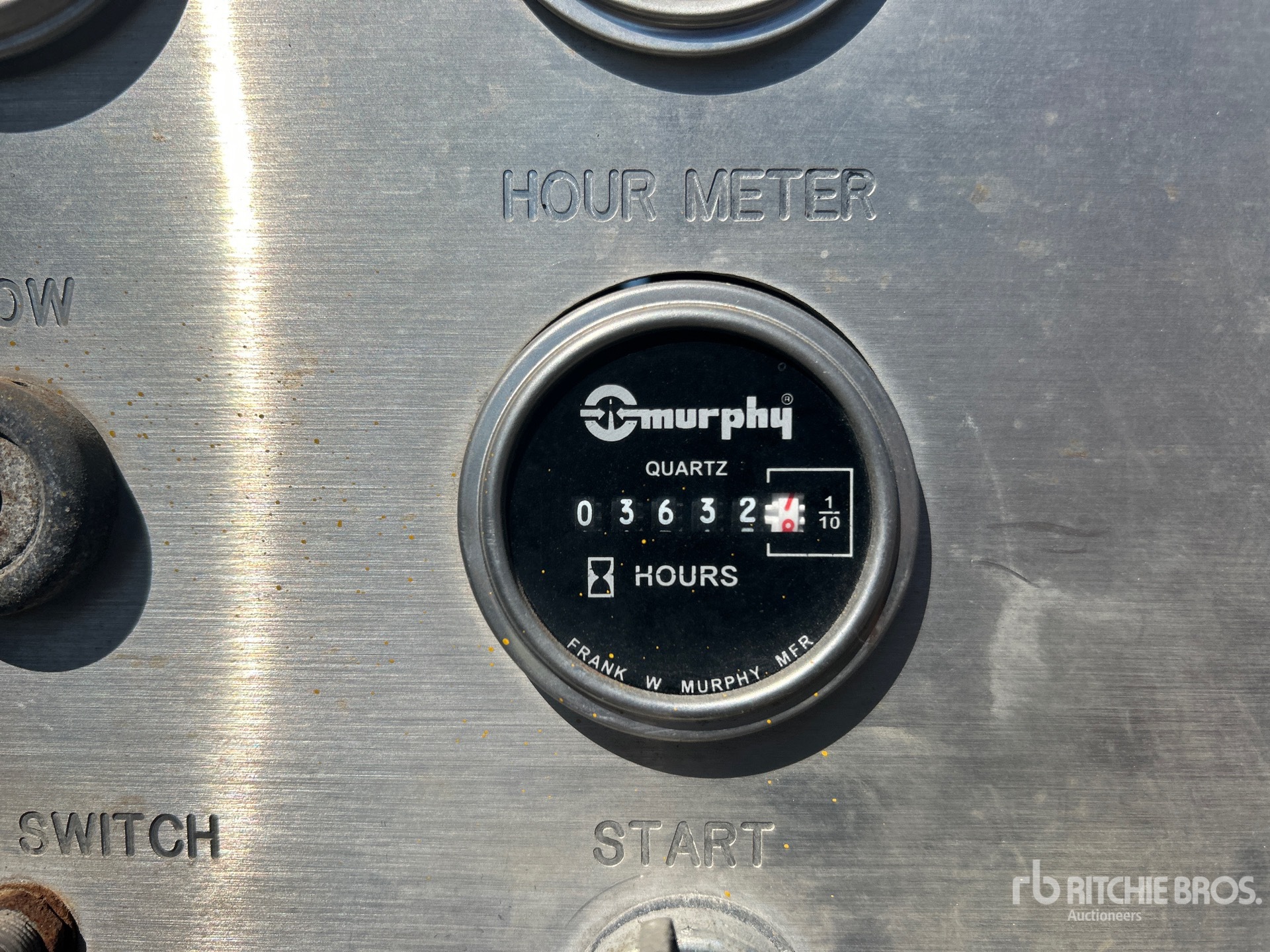 General Appearance with Hour Meter / Odometer