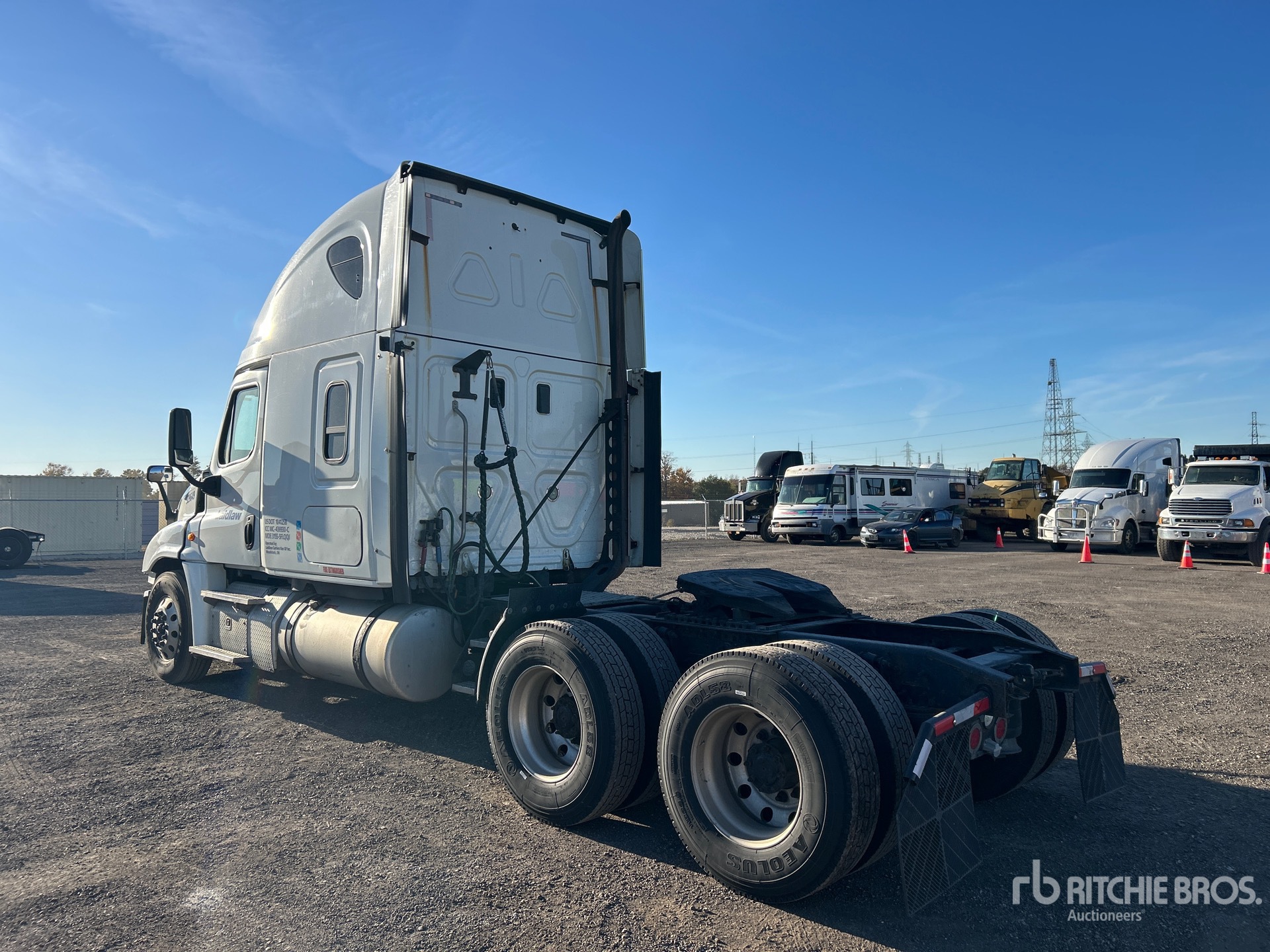 CAMIóN CAMAROTE 2017 FREIGHTLINER