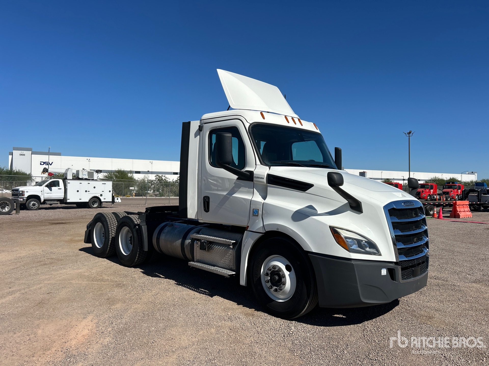 General Appearance with Image, coin avant droit