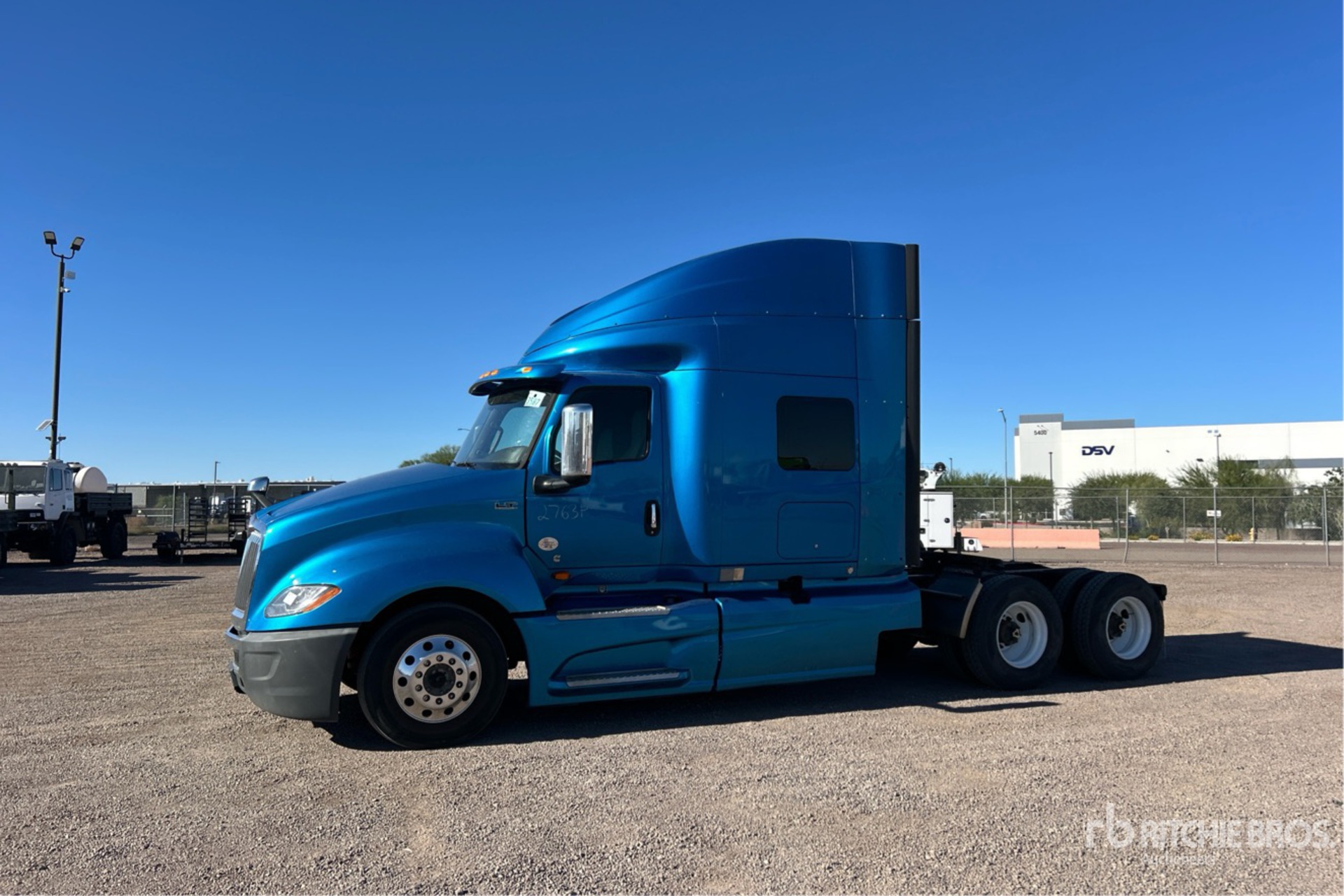 General Appearance with Picture, Left Front Corner