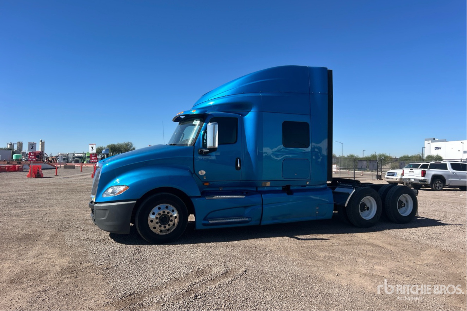 General Appearance with Image, coin avant gauche