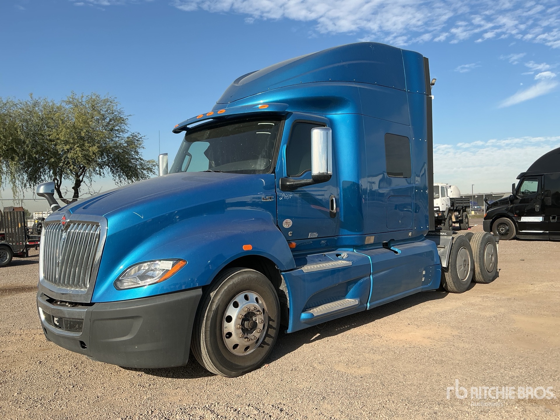 General Appearance with Picture, Left Front Corner