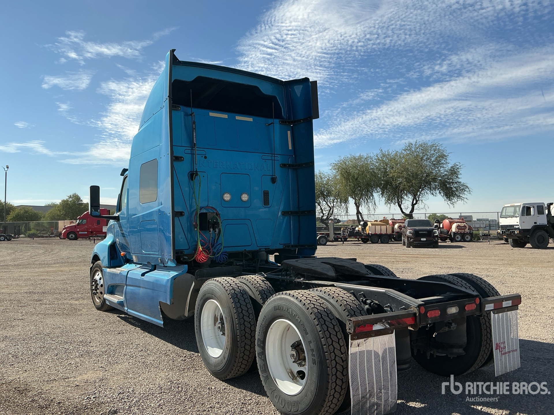 General Appearance with Picture, Left Rear Corner