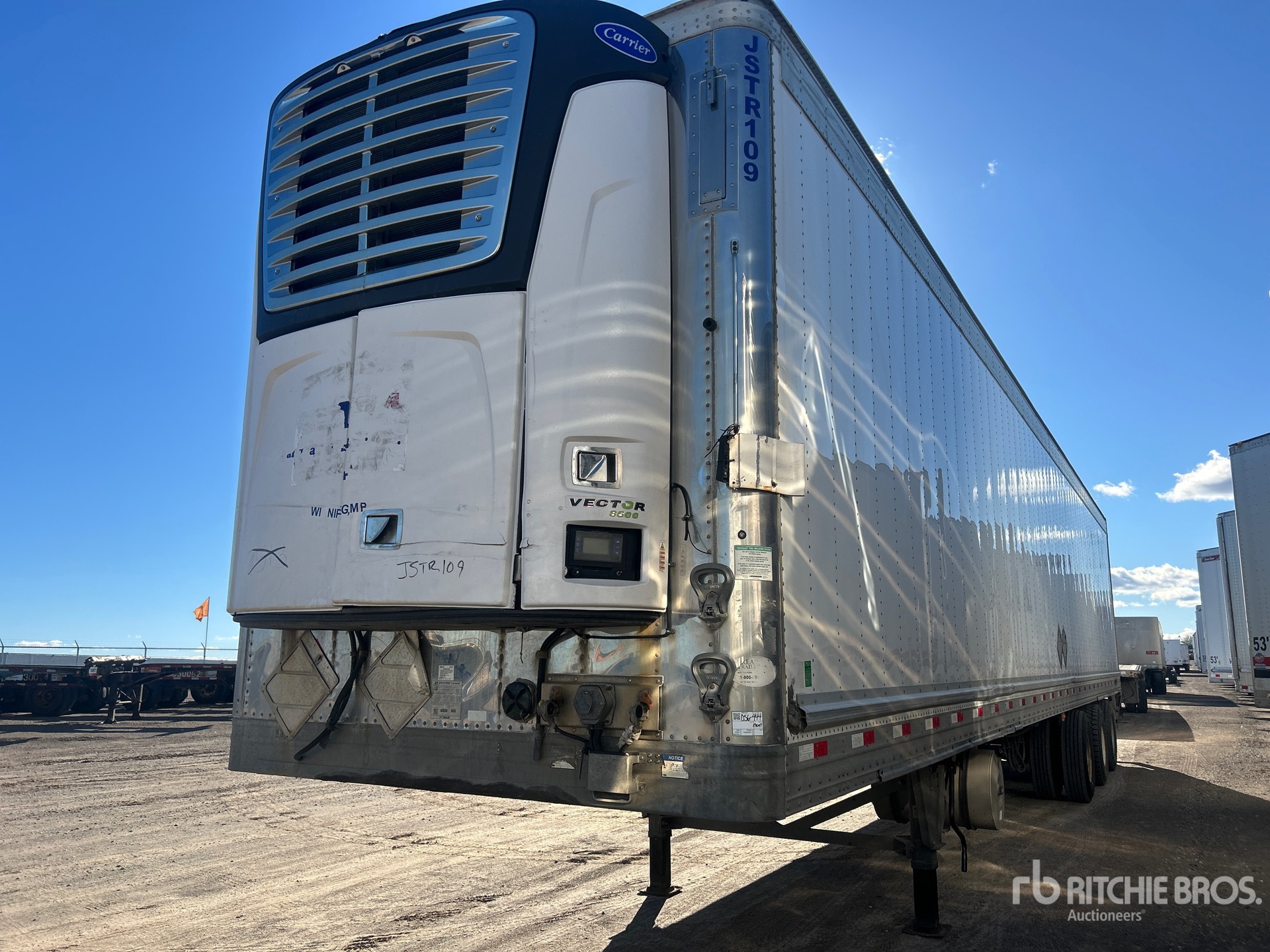 General Appearance with Foto, angolo anteriore sinistro