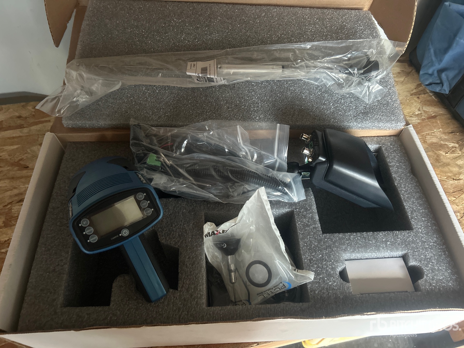 General Appearance with Featured Photo