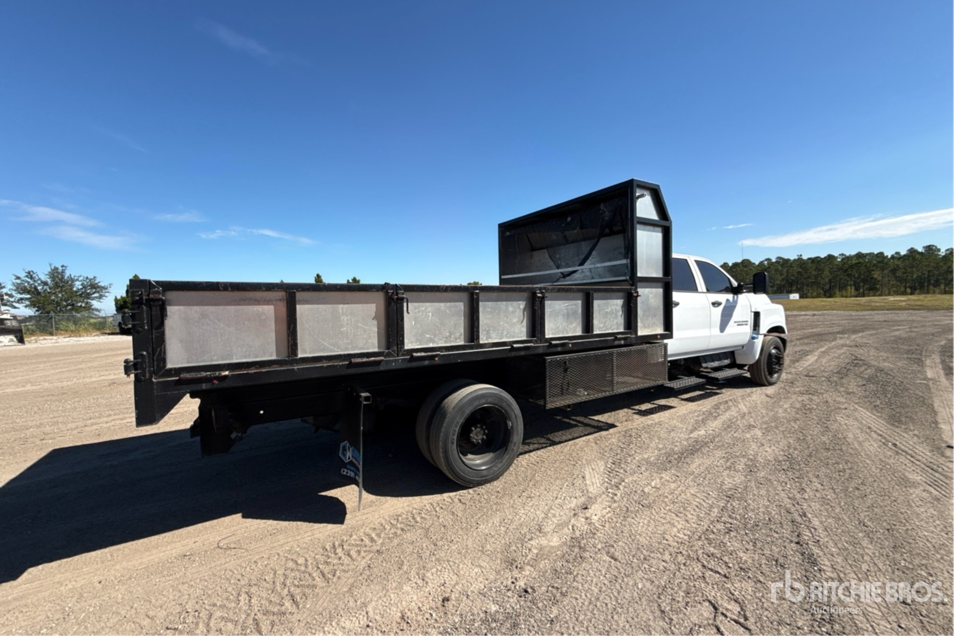 General Appearance with Image, coin arrière droit