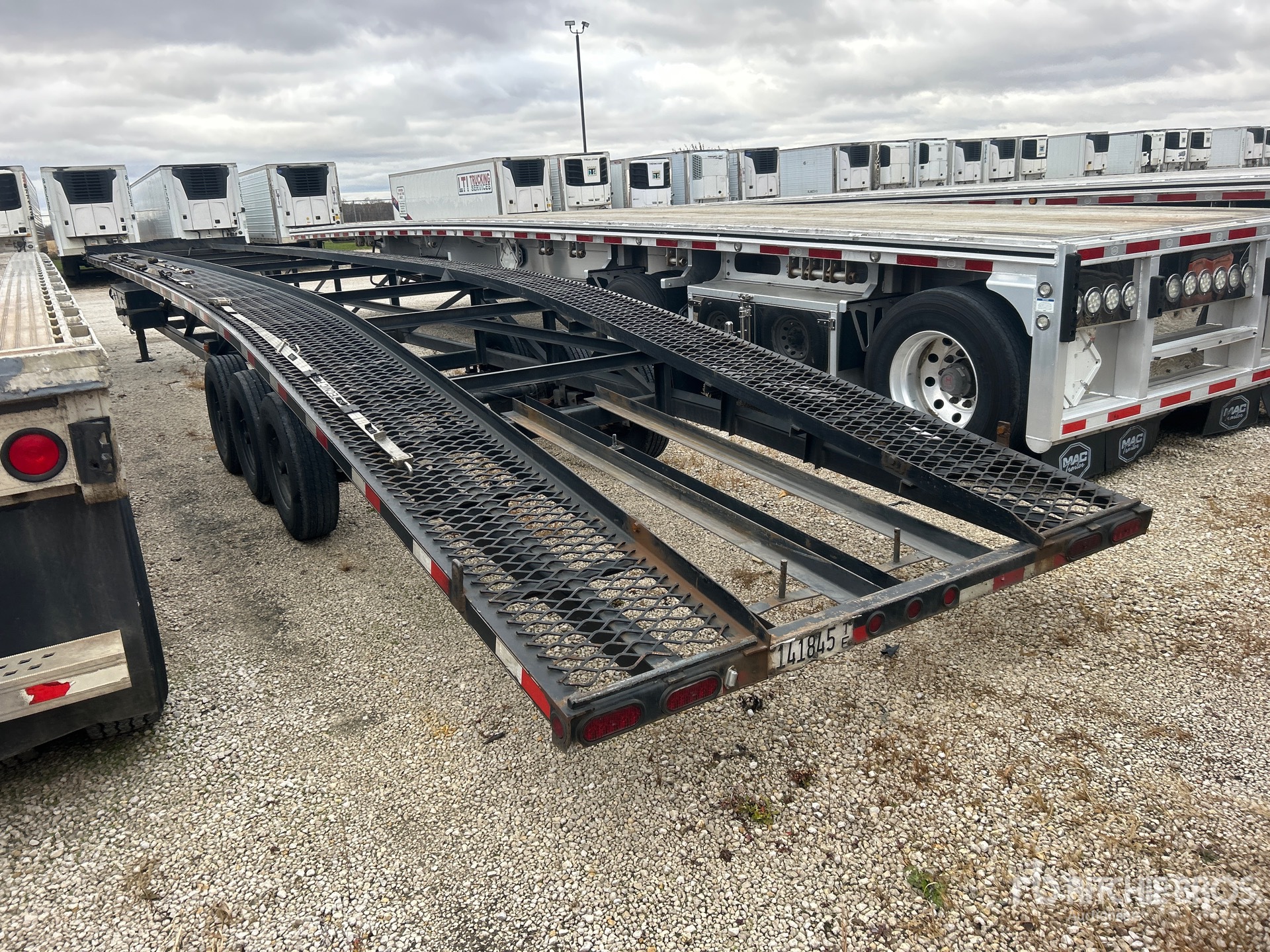 General Appearance with Bild, Ecke hinten links