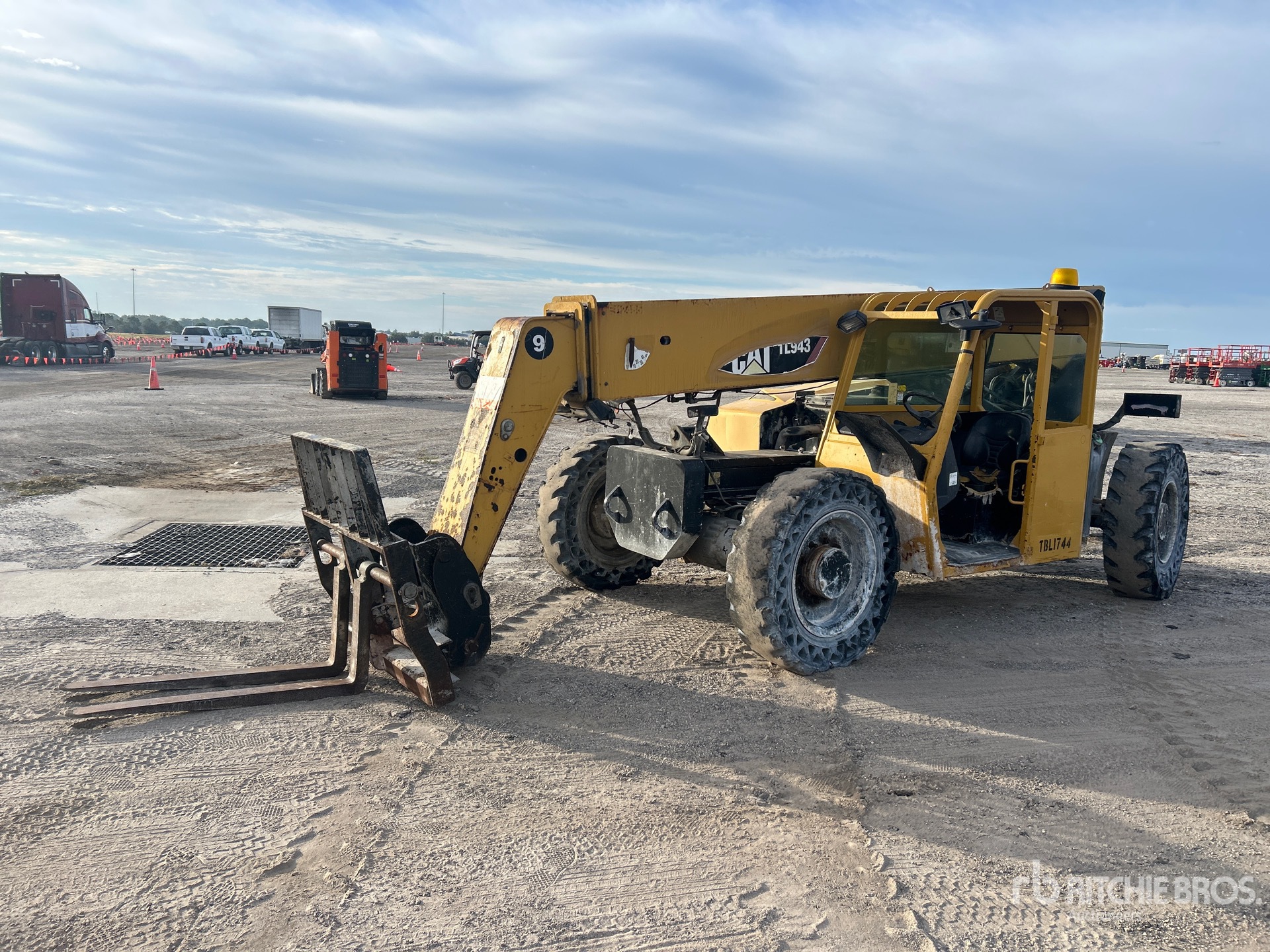 General Appearance with Featured Photo