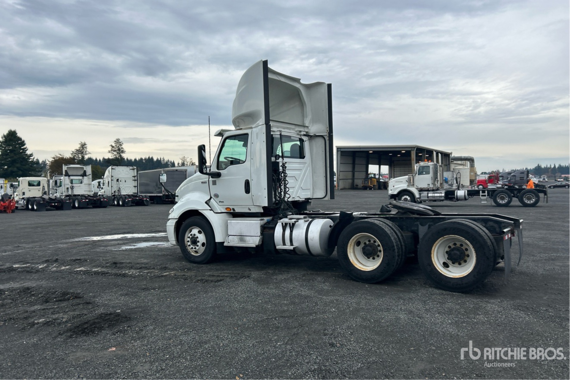 General Appearance with Picture, Left Rear Corner