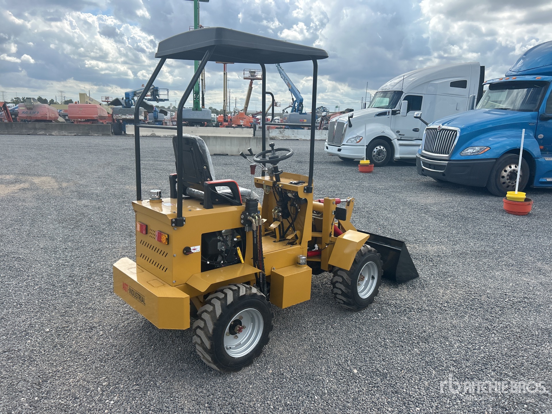 General Appearance with Picture, Right Rear Corner