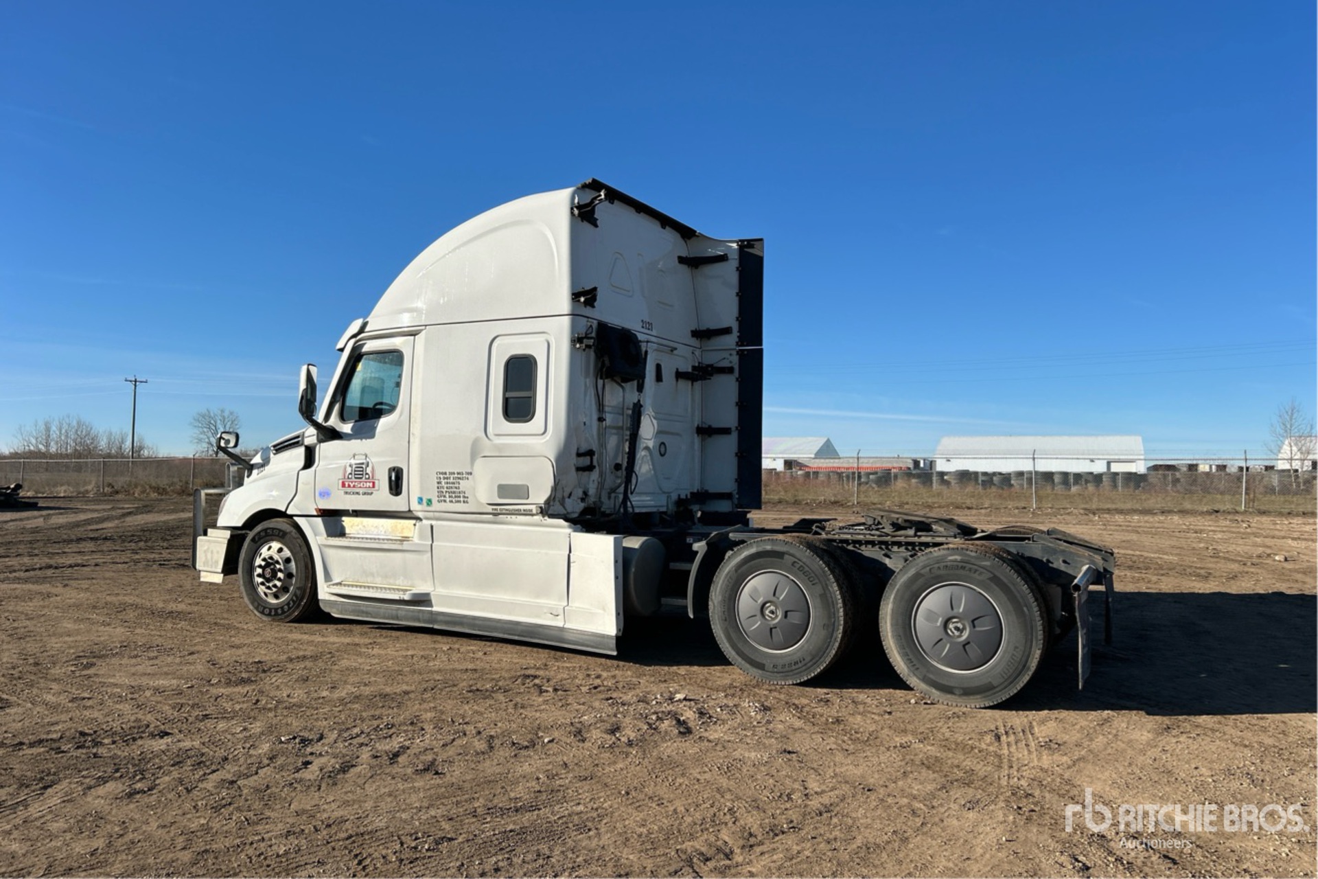 General Appearance with Picture, Left Rear Corner