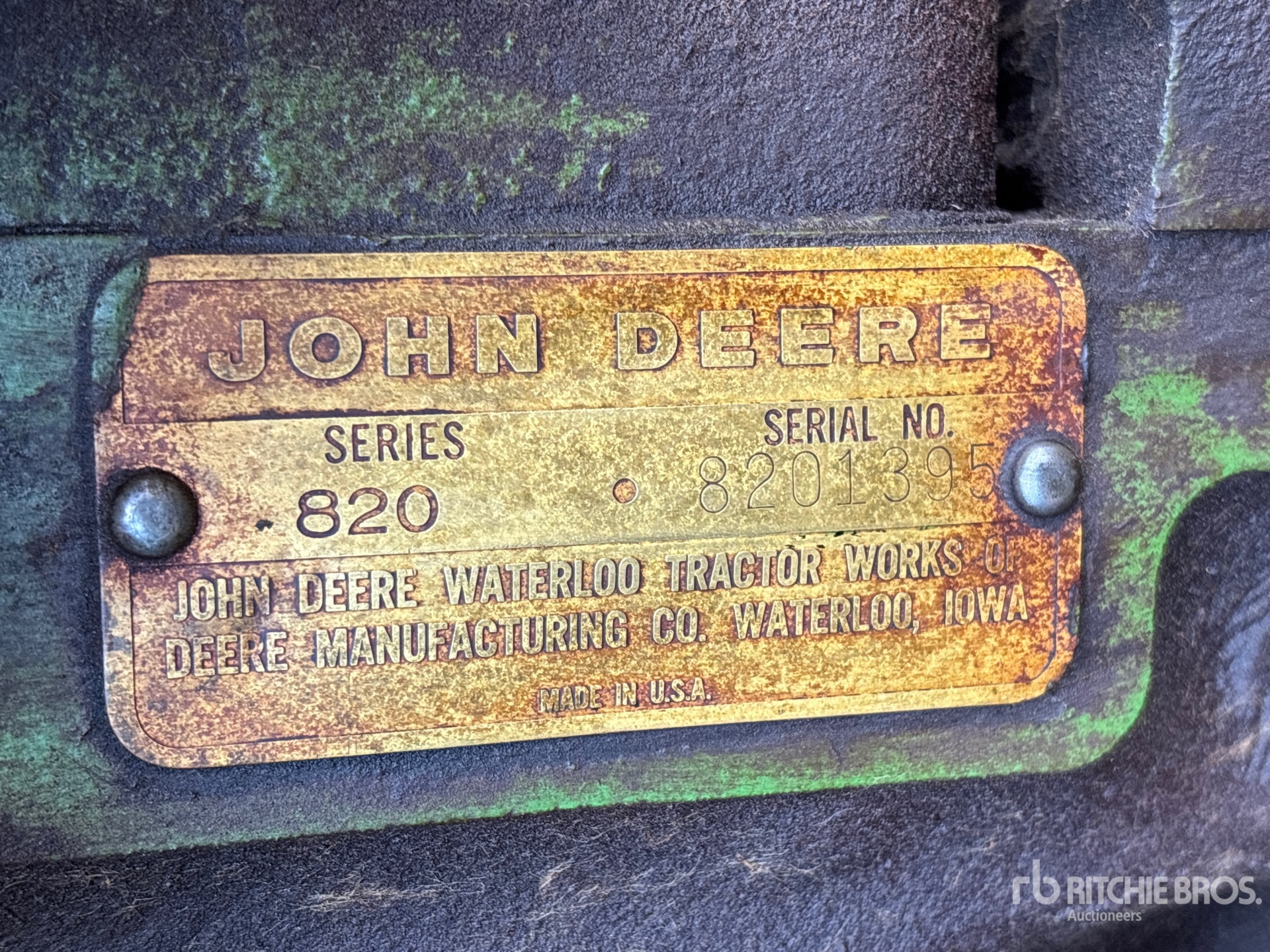 General Appearance with Numéro de série/Numéro d'identification du véhicule automobile