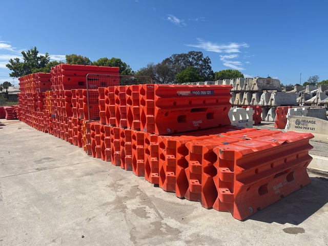 Quantity of (20) Armorzone x 2 m Barrier