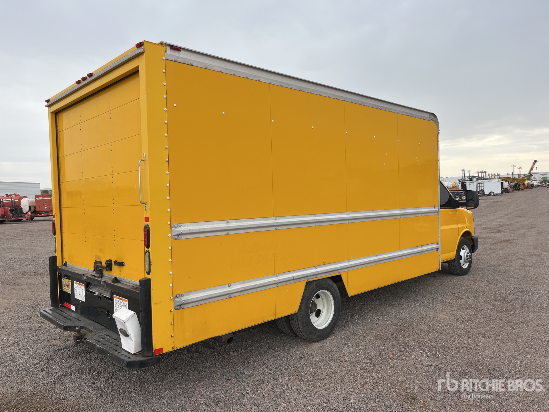 General Appearance with Picture, Right Rear Corner