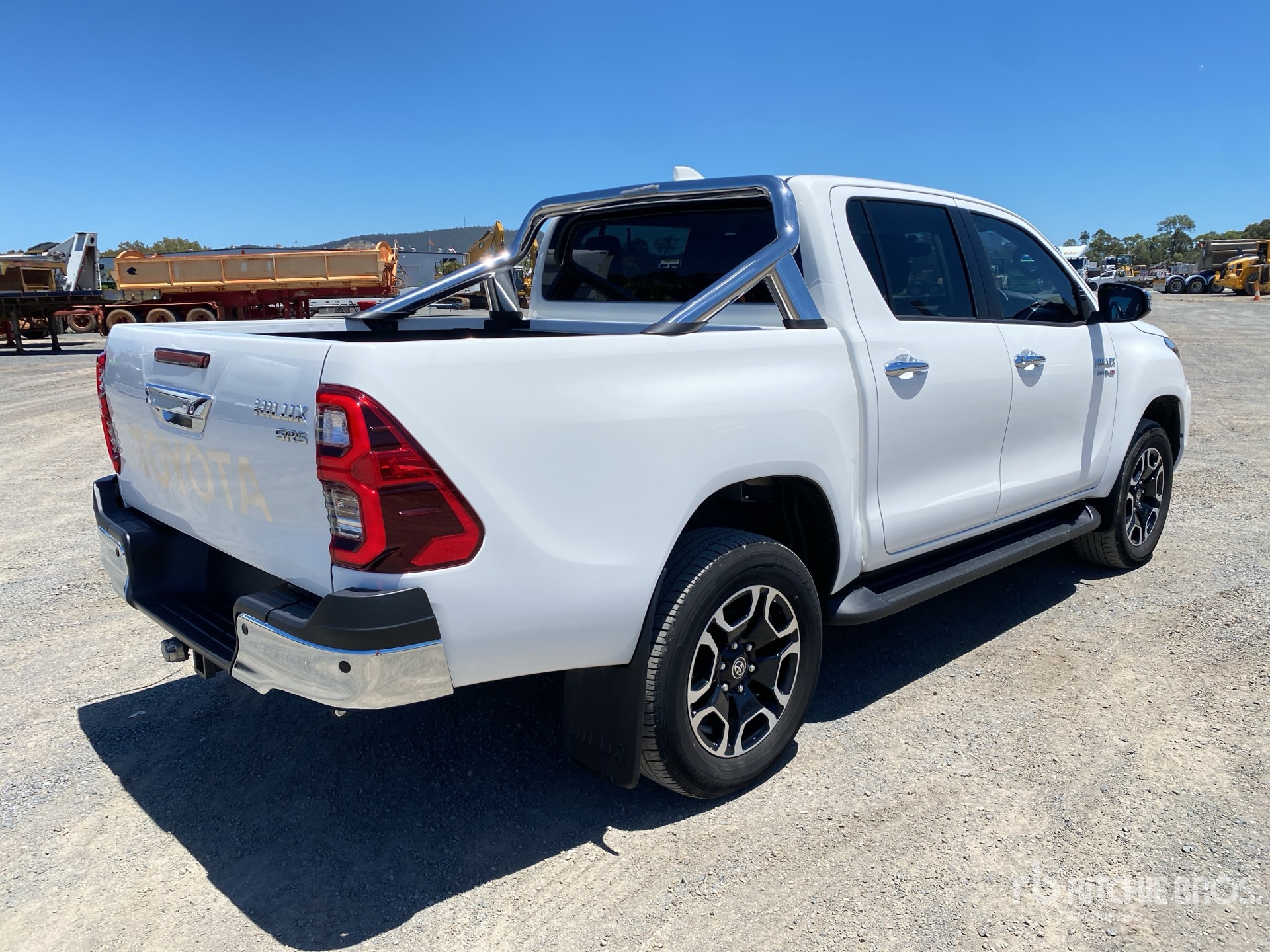 General Appearance with Picture, Left Rear Corner