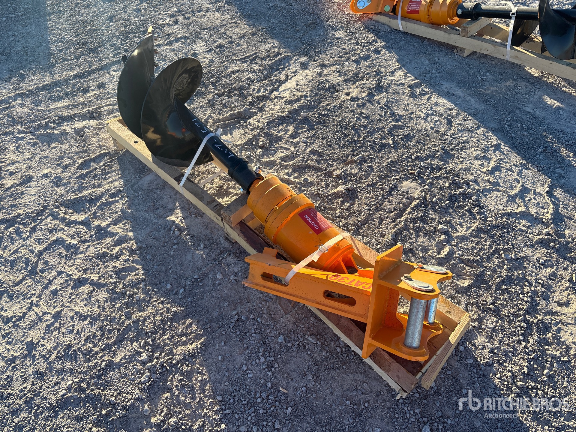 General Appearance with Bild, Ecke hinten links