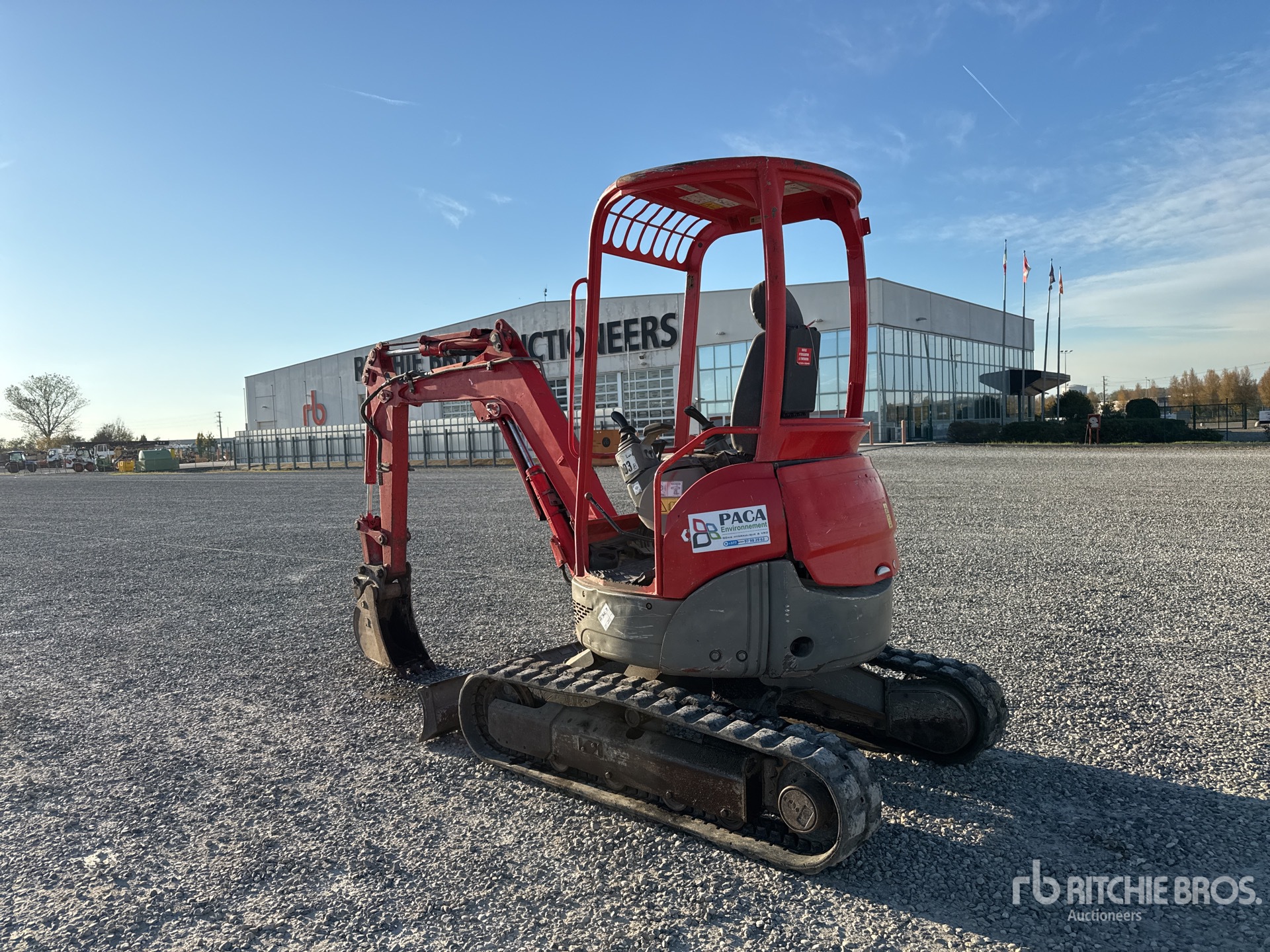 General Appearance with Picture, Left Rear Corner