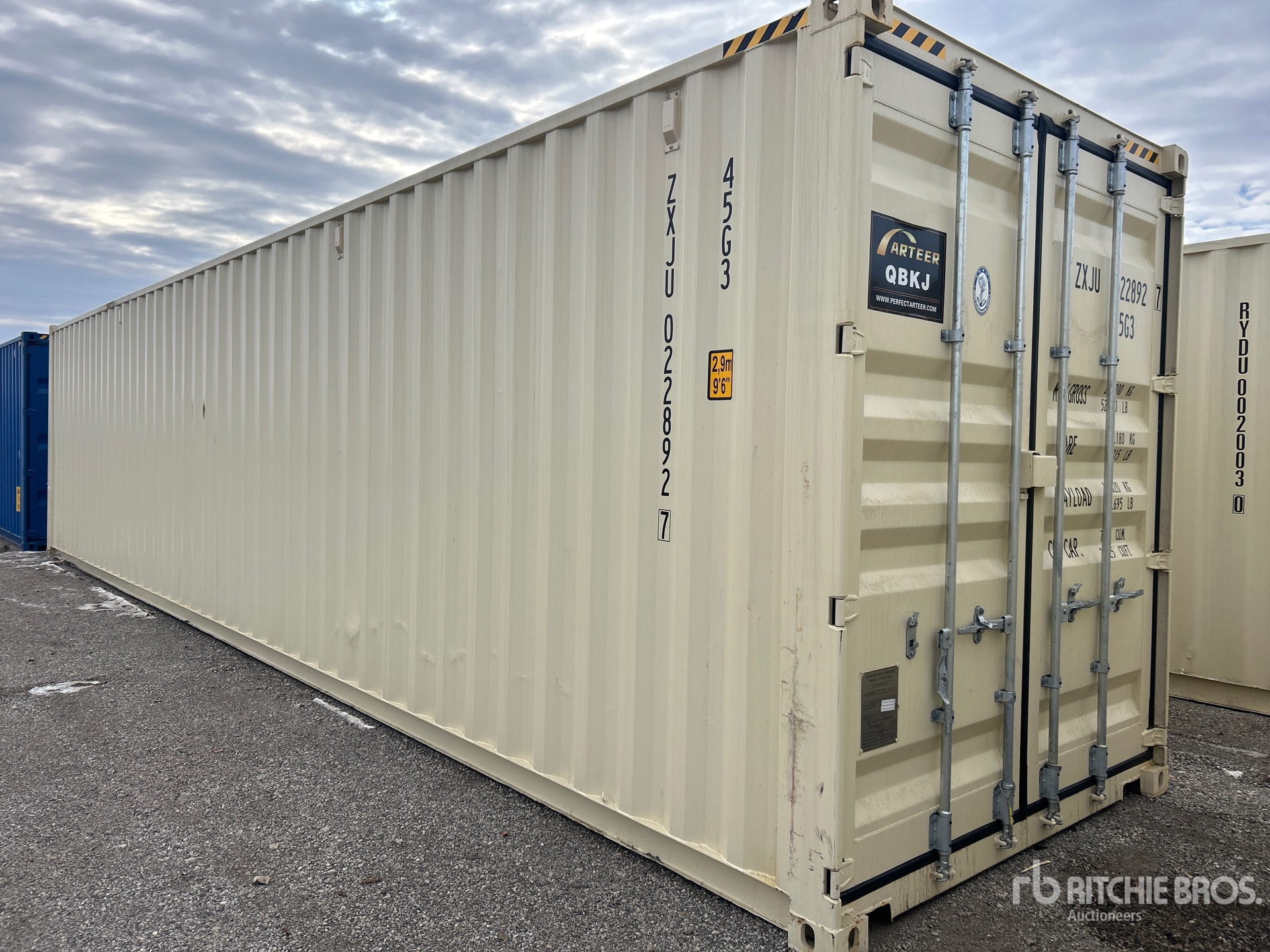 General Appearance with Picture, Right Front Corner