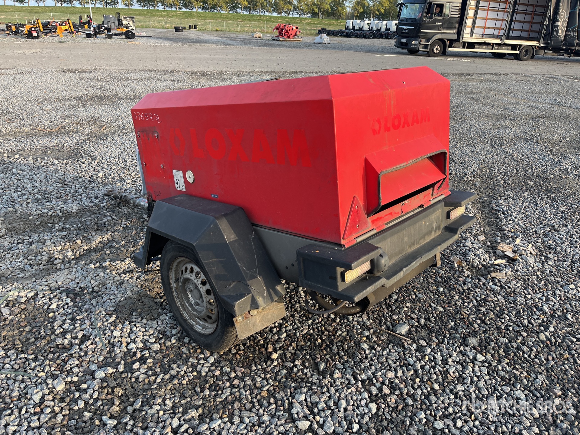 General Appearance with Picture, Left Rear Corner