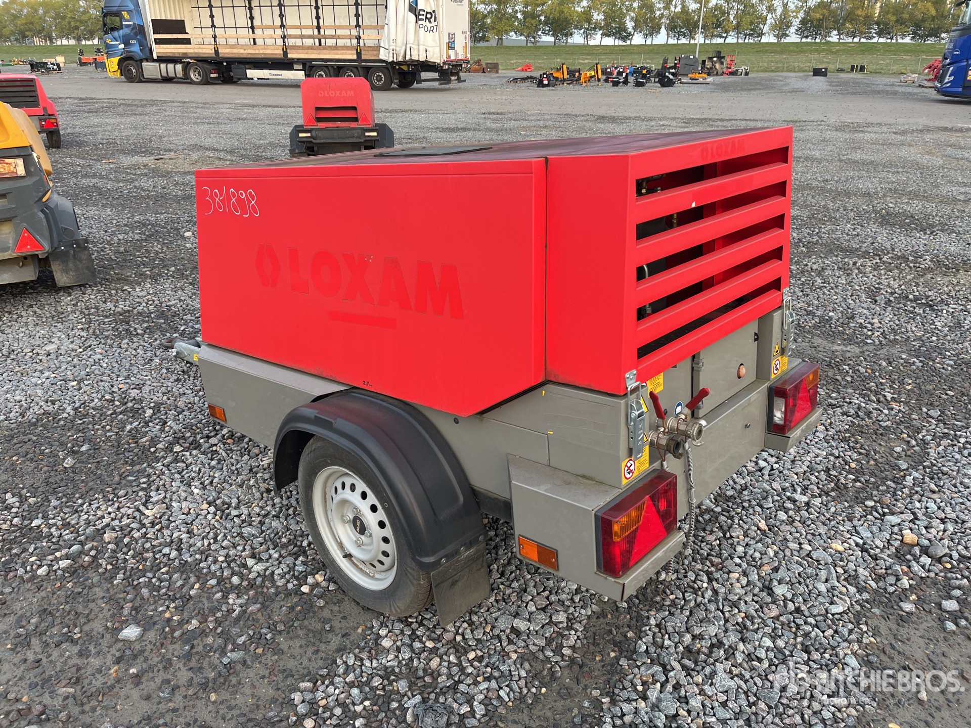 General Appearance with Picture, Left Rear Corner