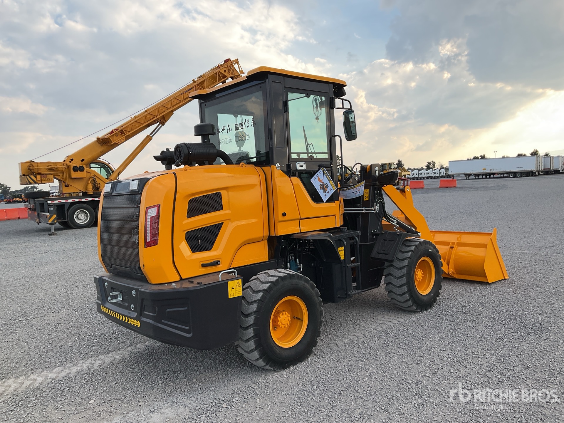 General Appearance with Image, coin arrière droit