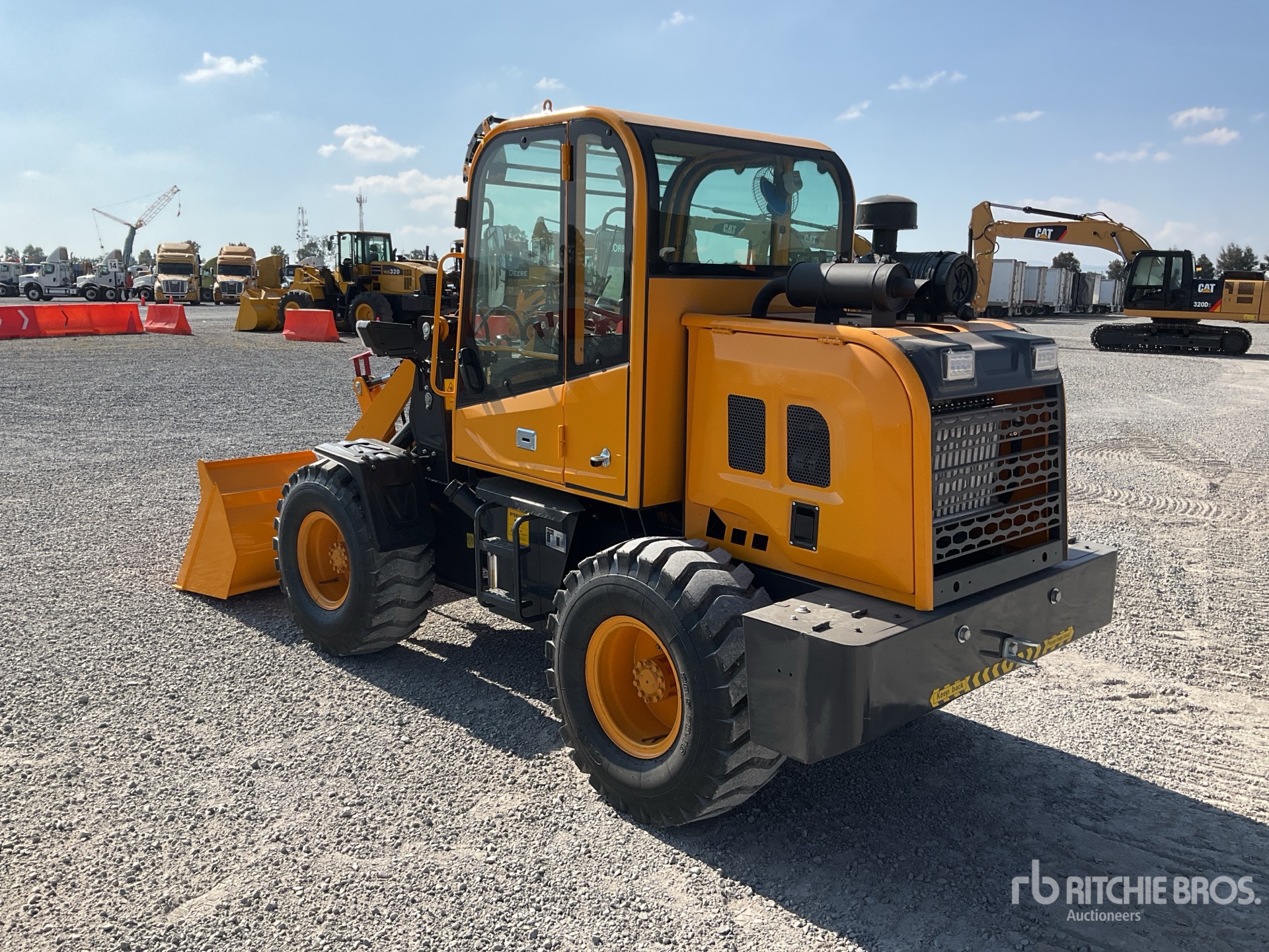 General Appearance with Imagen: esquina trasera izquierda