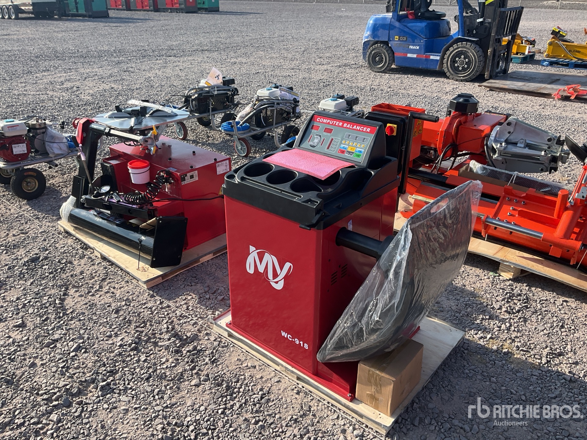 General Appearance with Picture, Right Front Corner