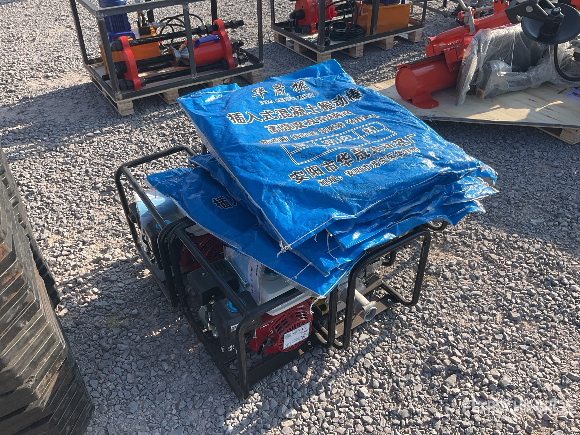 General Appearance with Featured Photo