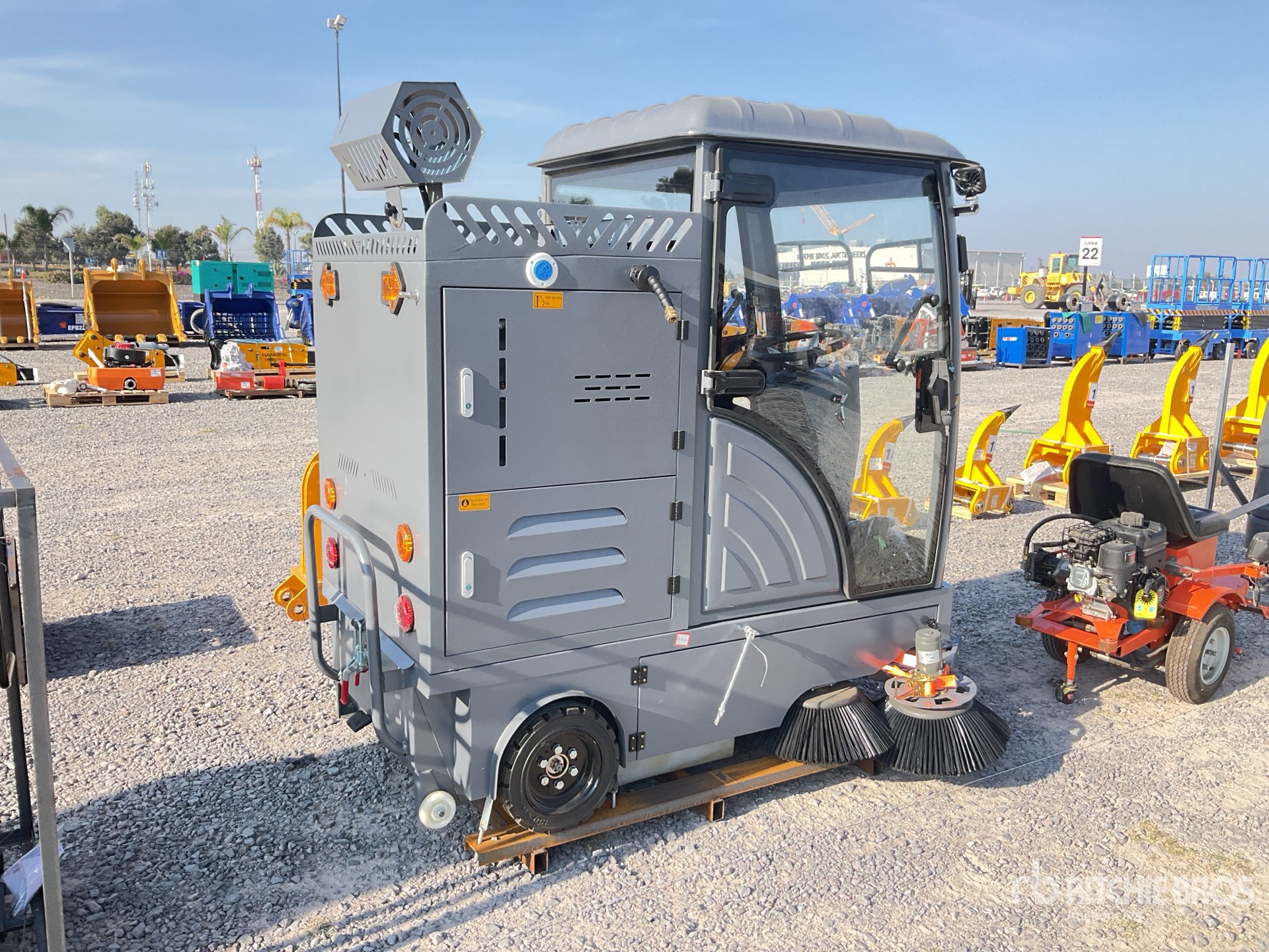 General Appearance with Image, coin arrière droit