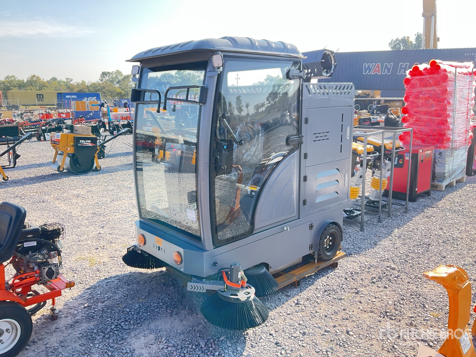 General Appearance with Image, coin avant gauche