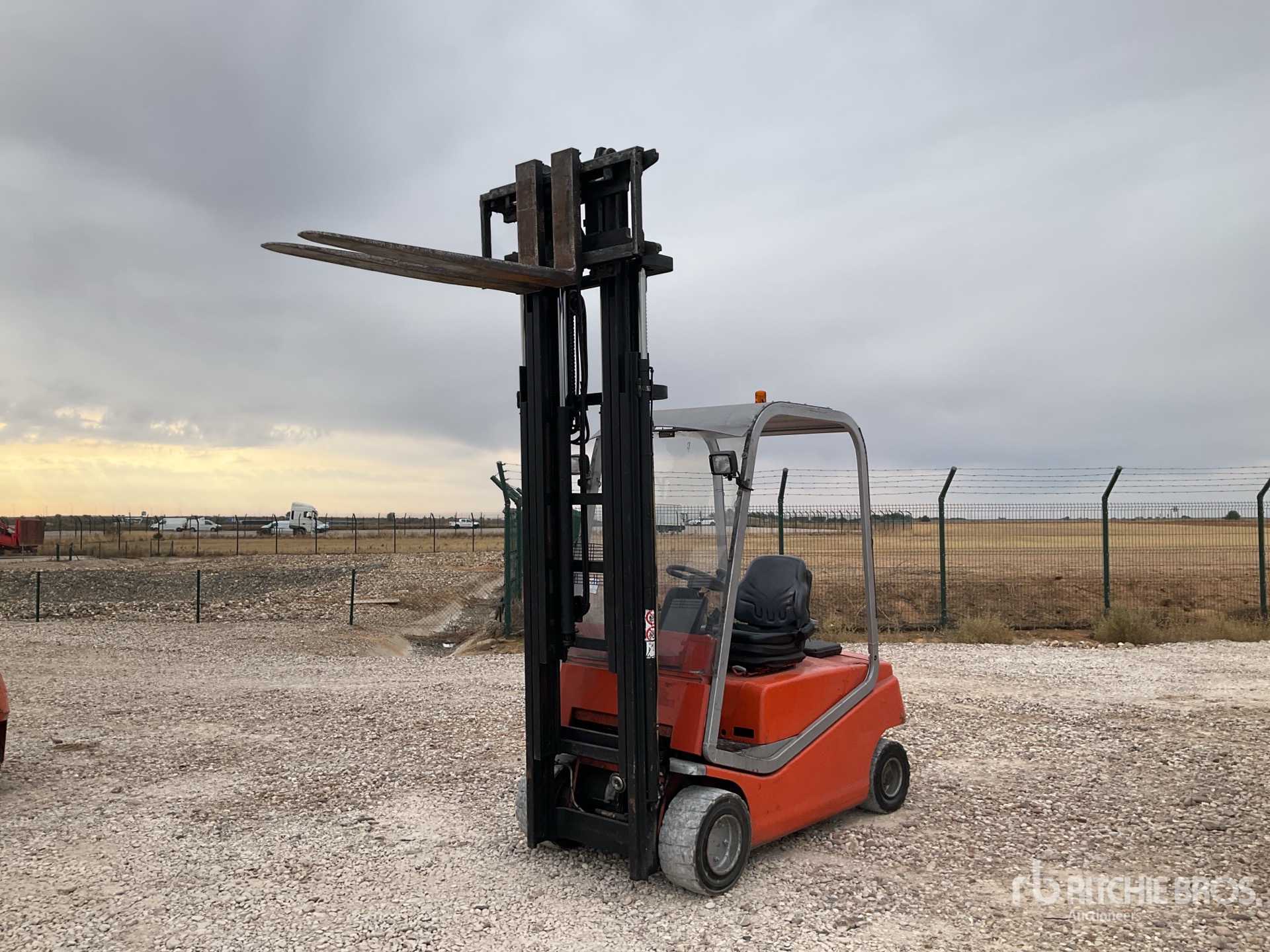 General Appearance with Featured Photo