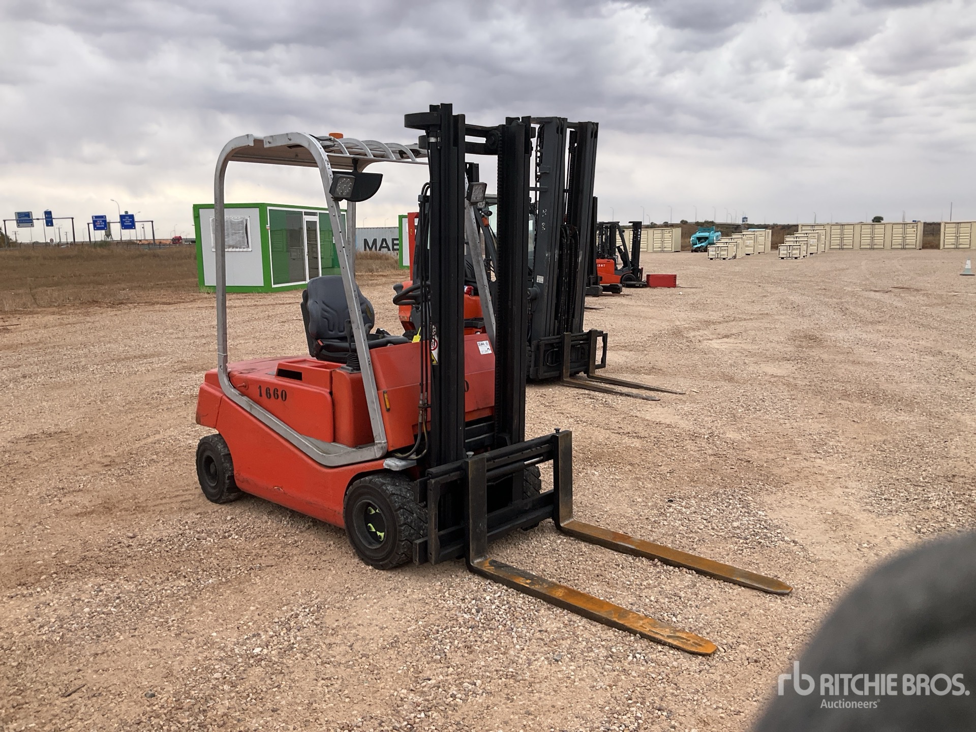 General Appearance with Picture, Right Front Corner