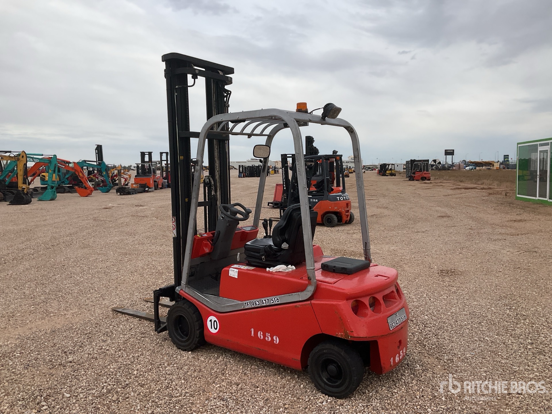 General Appearance with Picture, Left Rear Corner