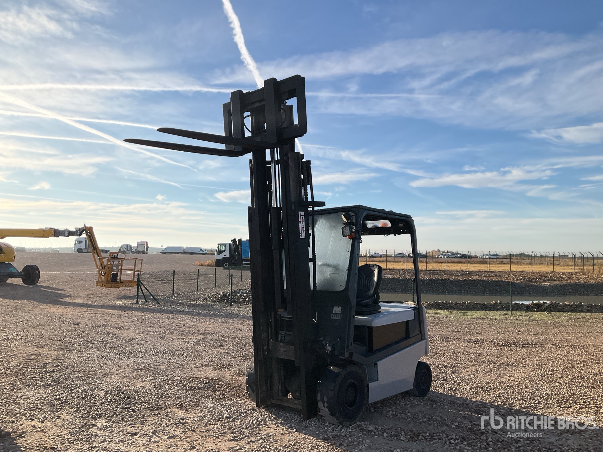 General Appearance with Featured Photo