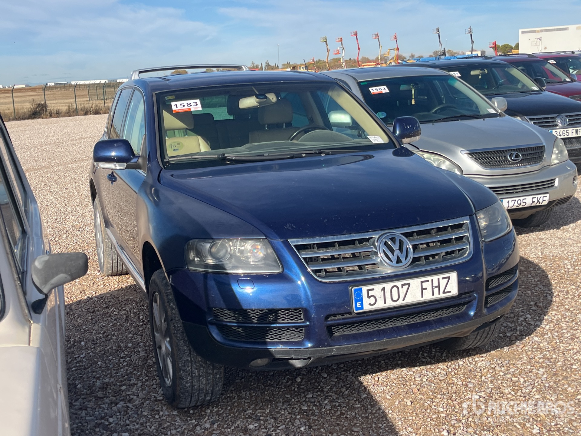 General Appearance with Imagen: esquina delantera derecha