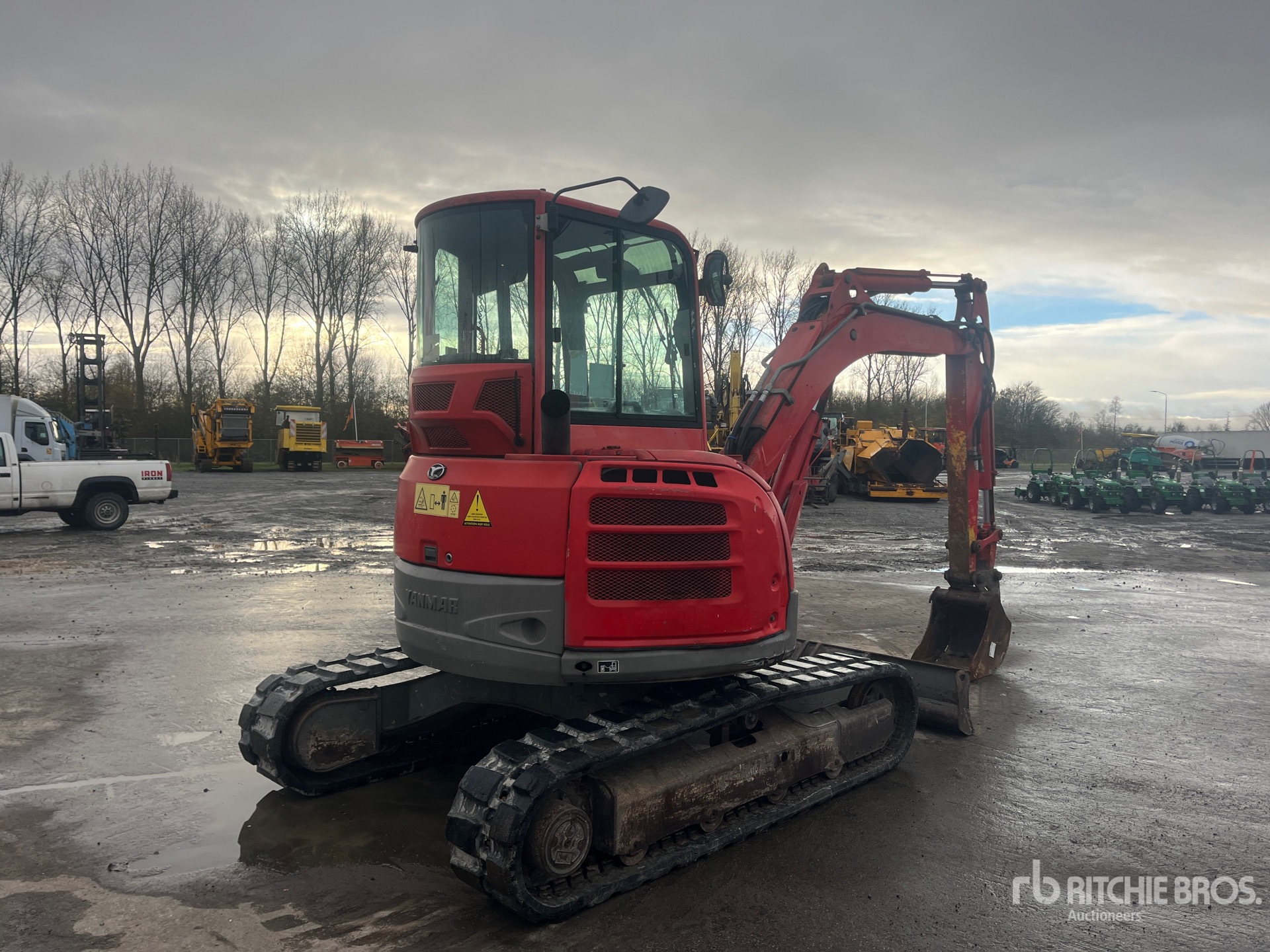 General Appearance with Picture, Right Rear Corner