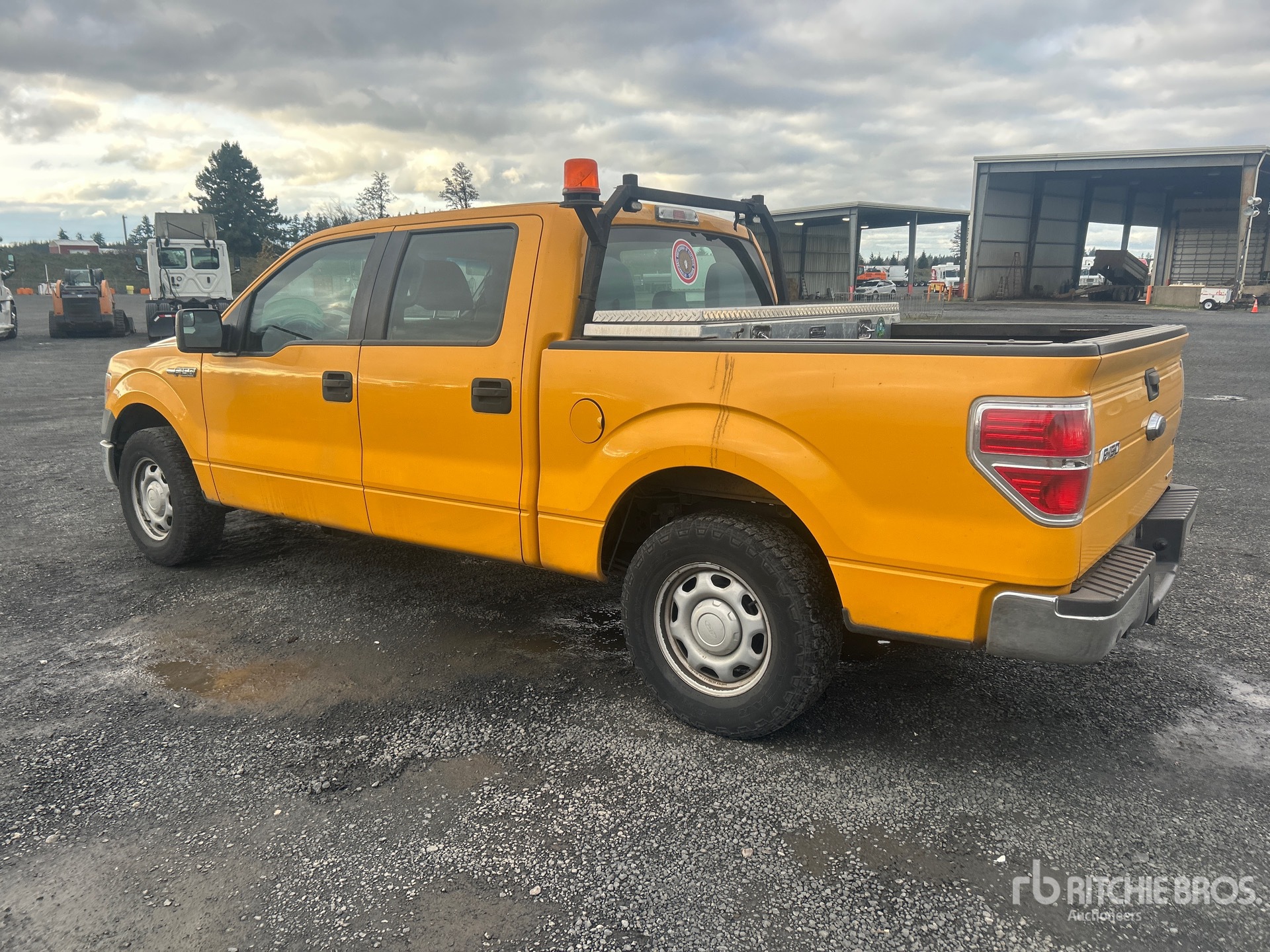 General Appearance with Picture, Left Rear Corner