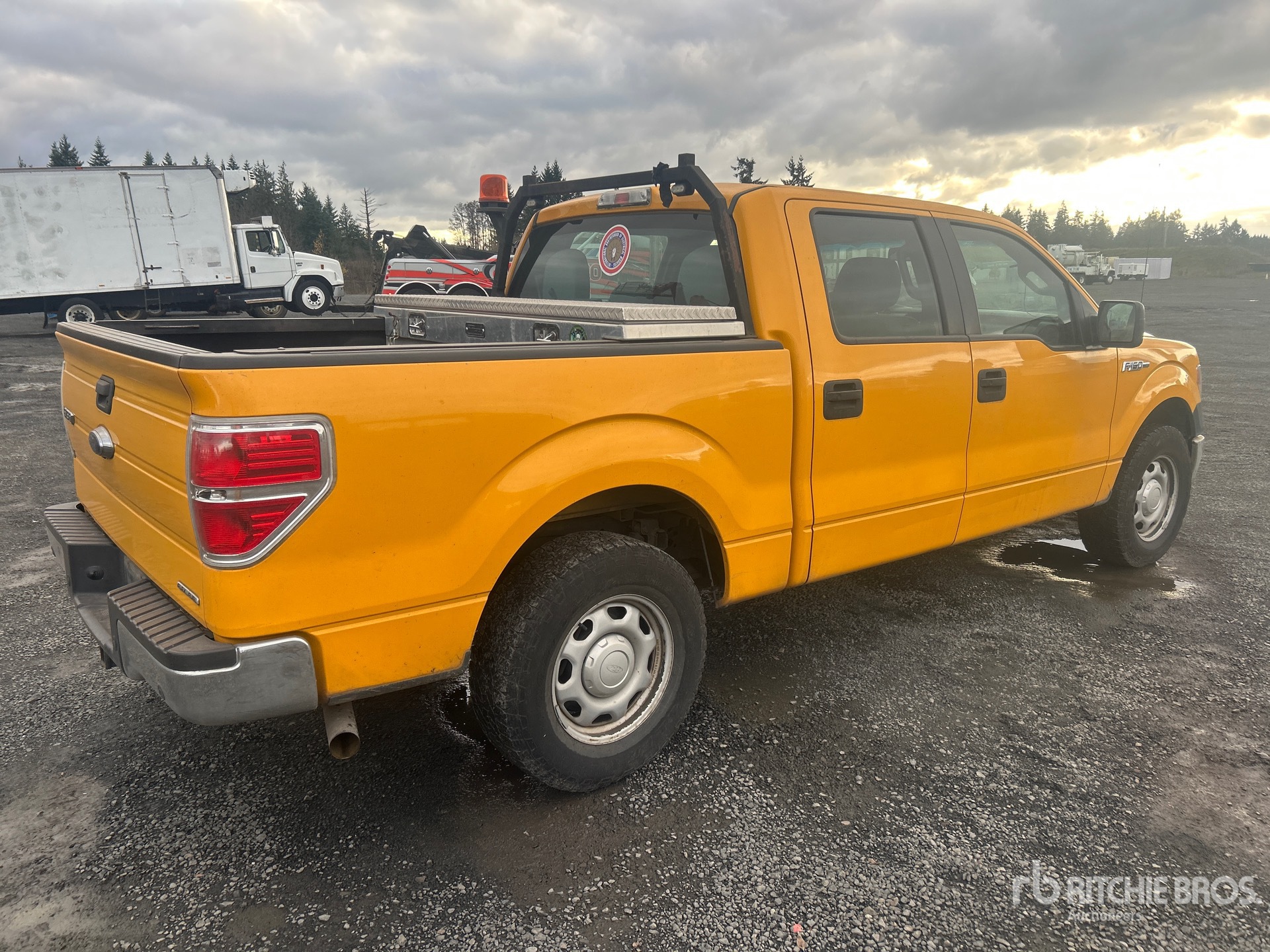 General Appearance with Picture, Right Rear Corner