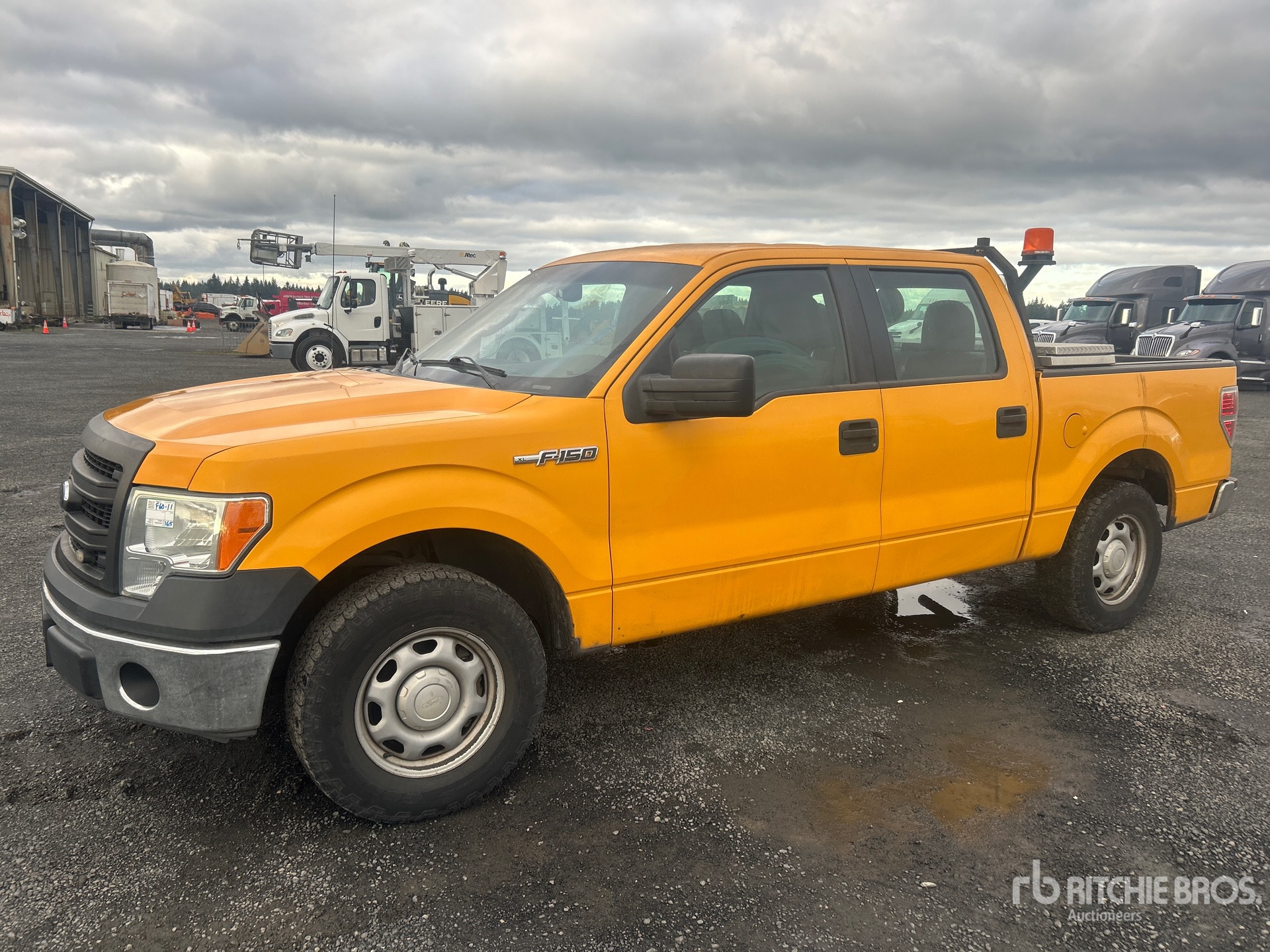 General Appearance with Picture, Left Front Corner