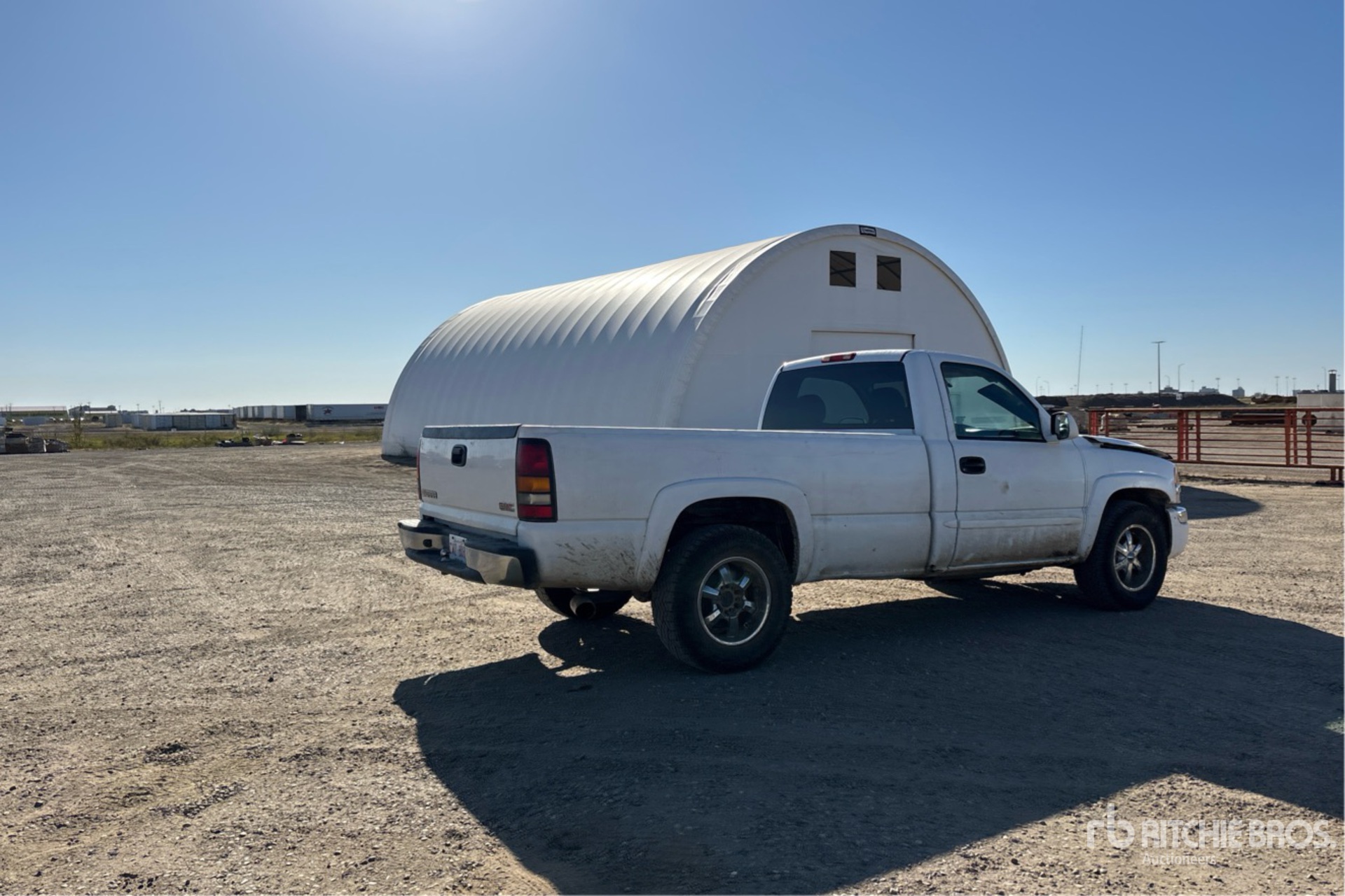 General Appearance with Picture, Right Rear Corner
