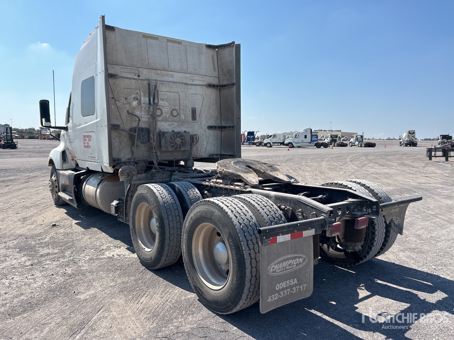 General Appearance with Picture, Left Rear Corner