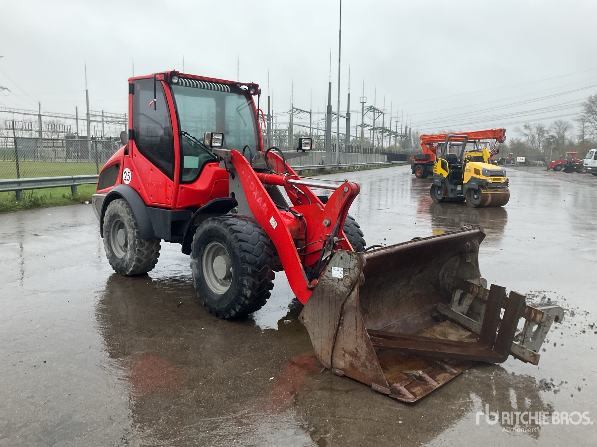 General Appearance with Picture, Right Front Corner